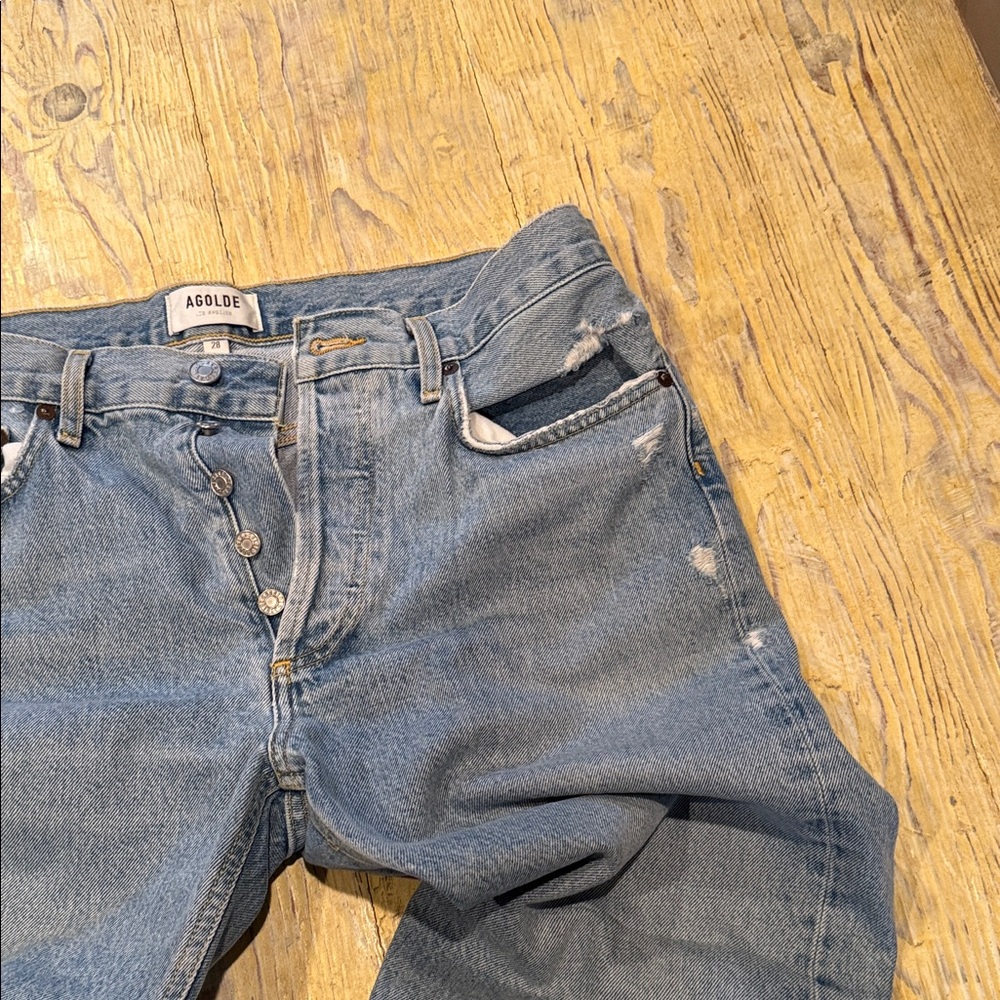 Agolde Light Blue Relaxed Fit Jeans - Picture 4 of 10
